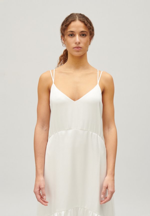 Claudie Pierlot ROBE MIDI SATINÉE
