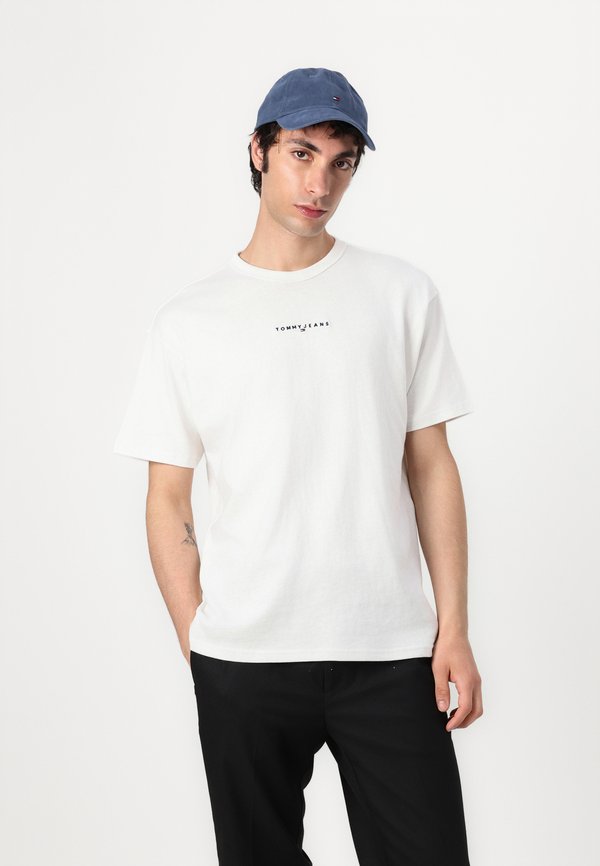 Tommy Jeans LOGO TEE