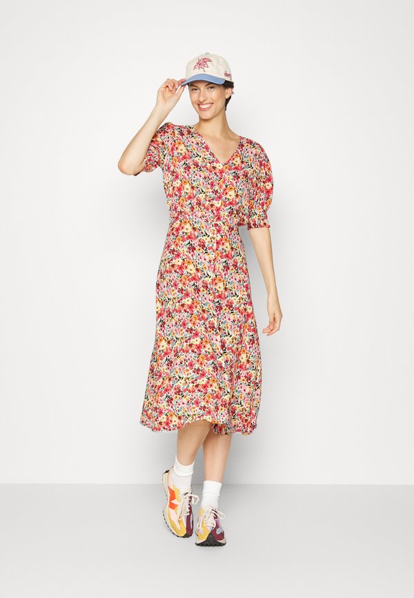 ONLY Tall ONLFREDERIKKE V NECK BELT DRESS