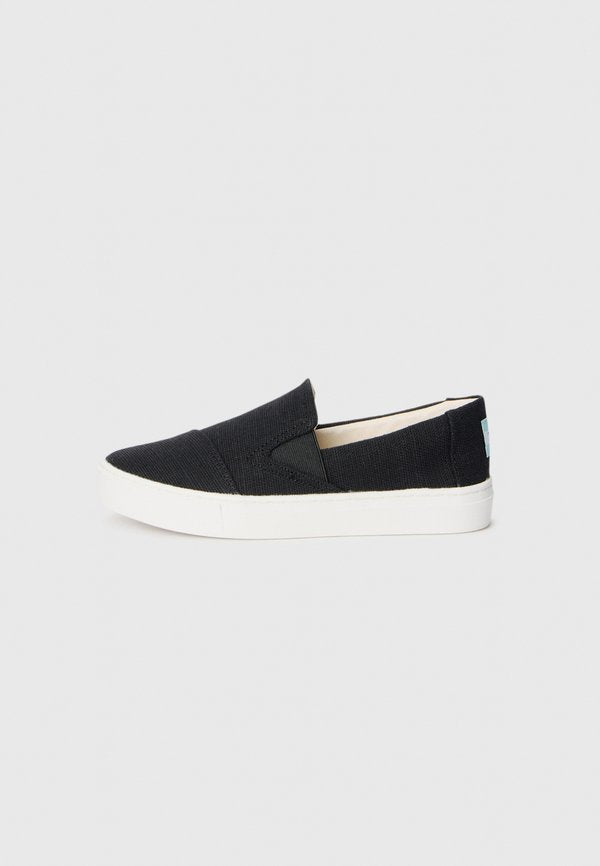 TOMS DEVON