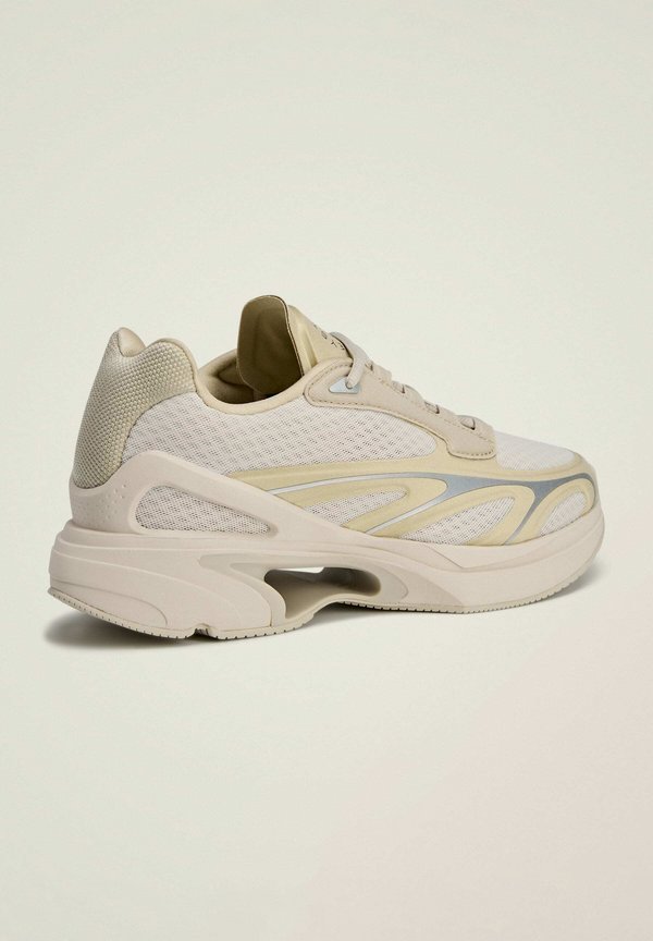 adidas by Stella McCartney SPORTSWEAR 2000