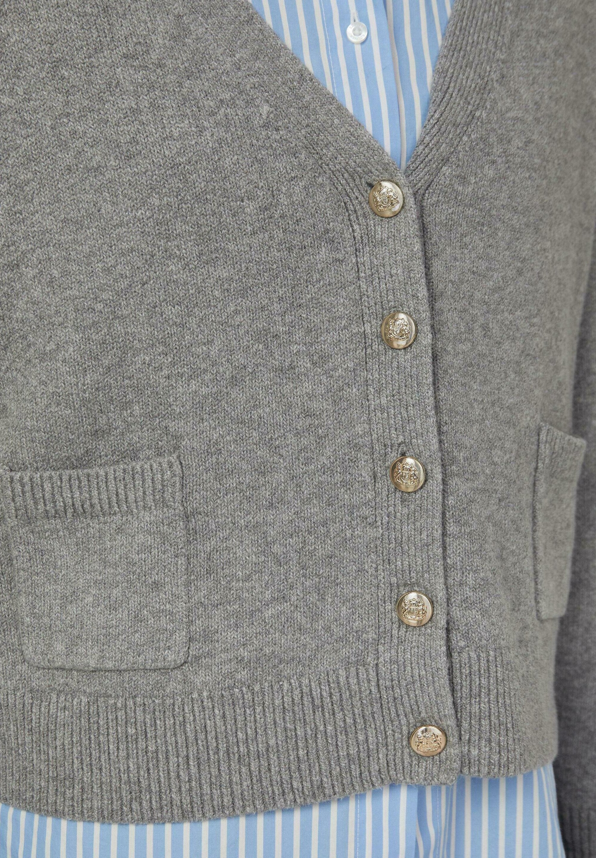 s.Oliver Strickjacke Media 4