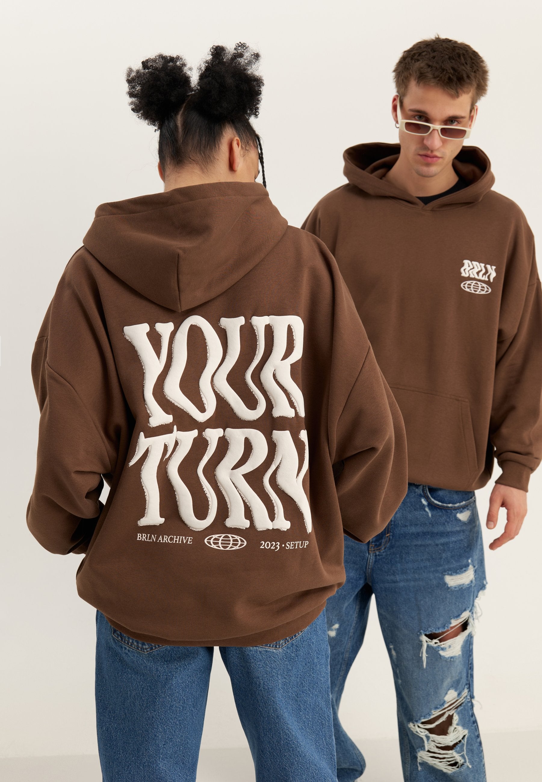 YOURTURN UNISEX OVERSIZED FIT DISTORTED PRINT HOODIE