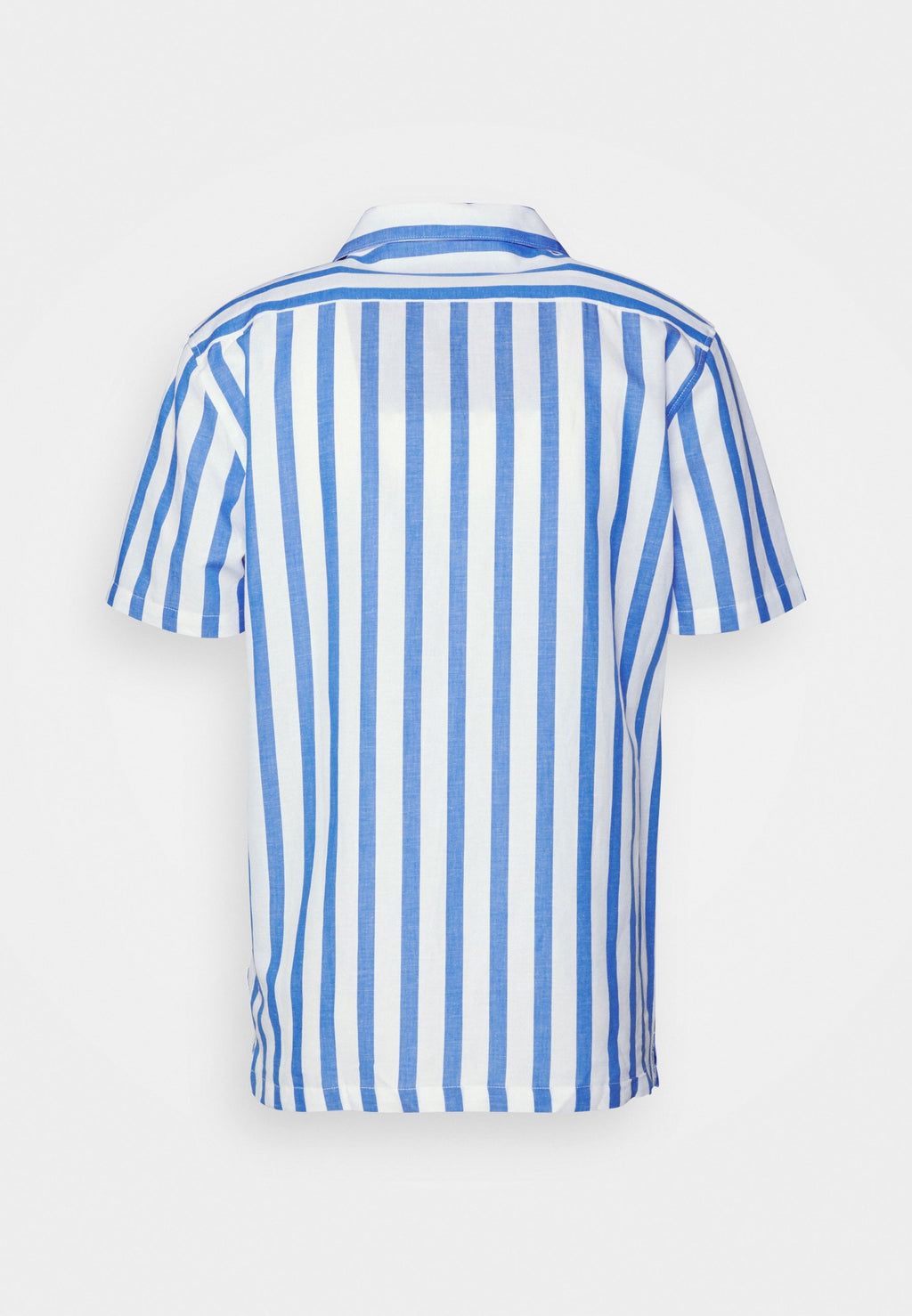 STRIPED RESORT Media 7