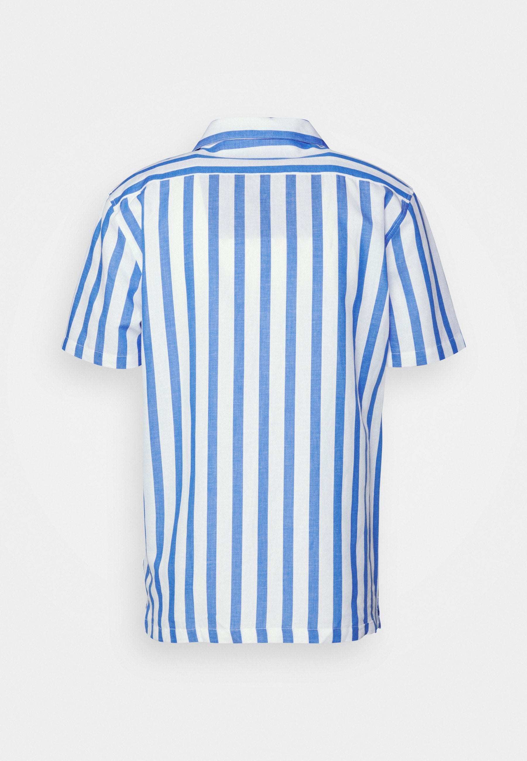 STRIPED RESORT Media 7