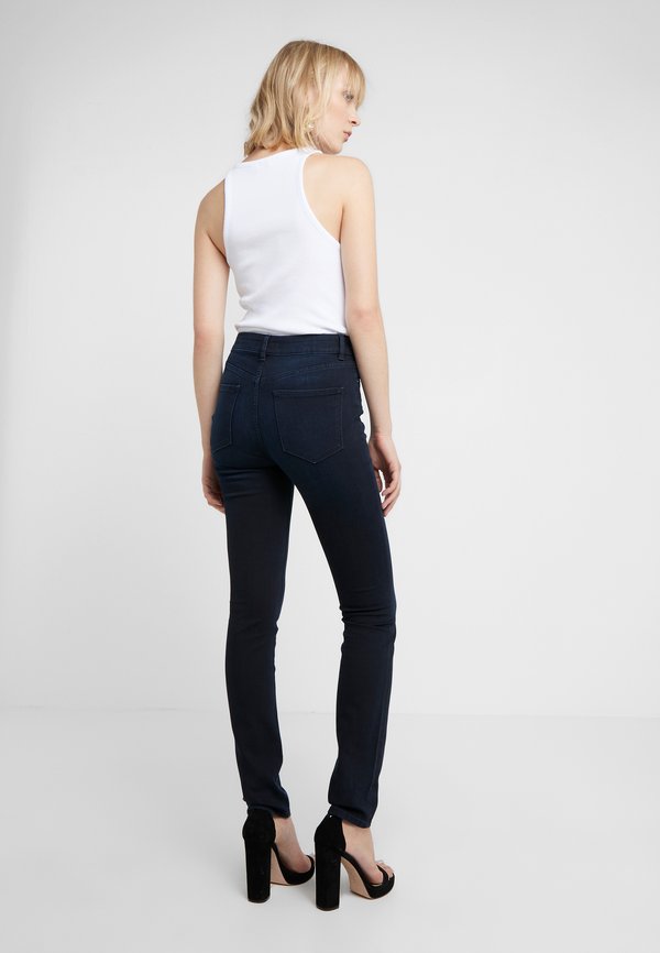 DL1961 NINA