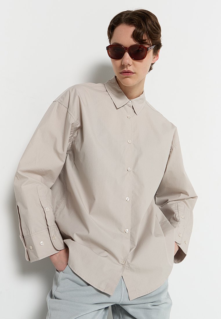 True Religion OVERSIZED