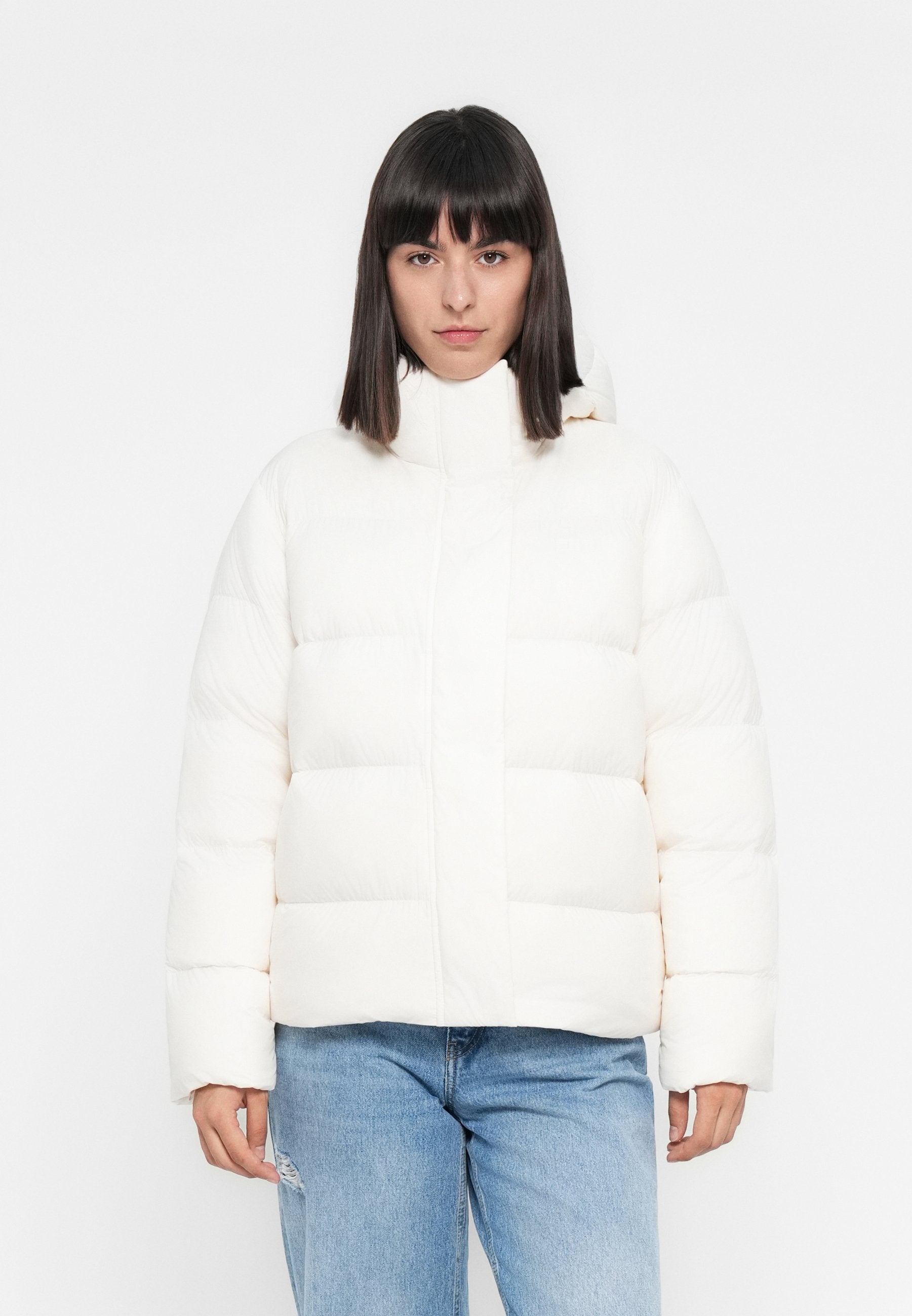 MODERN JACKET Media 3