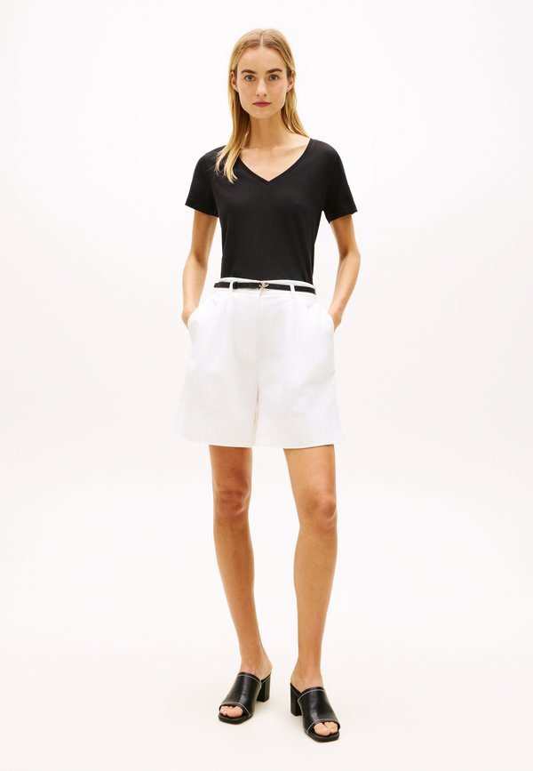 Tommy Hilfiger LINEN BLEND V-NECK T-SHIRT