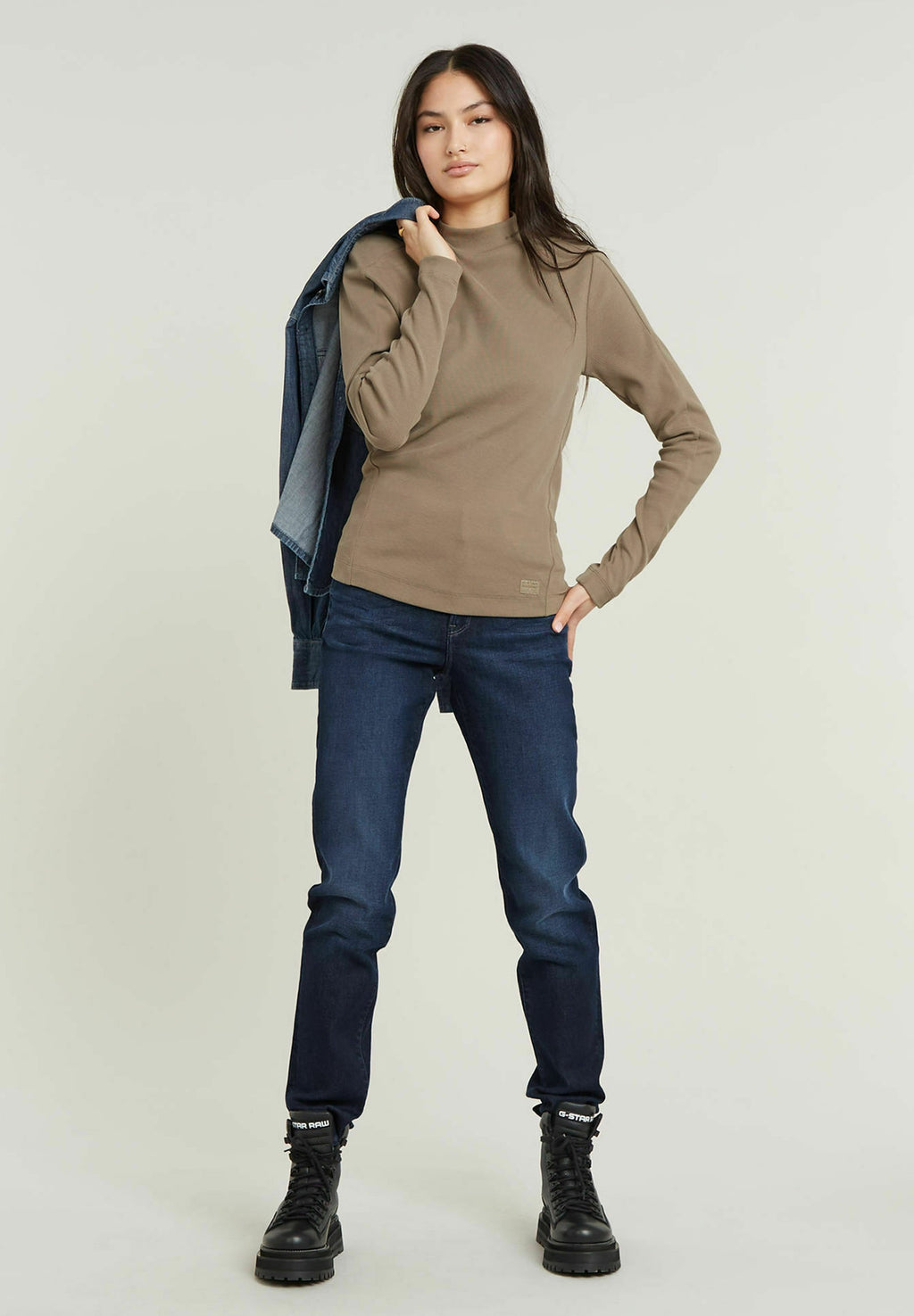 SLIM LONG SLEEVE Media 2