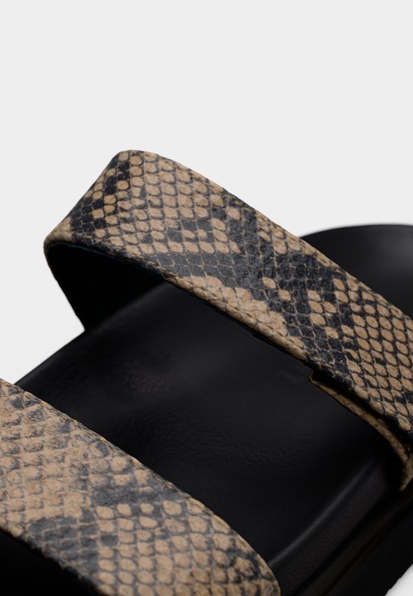 Pavement LANZA SNAKE