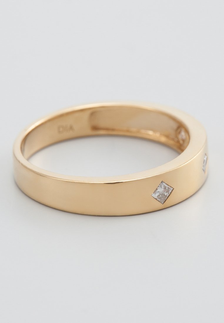 DIAMANT L'ÉTERNEL