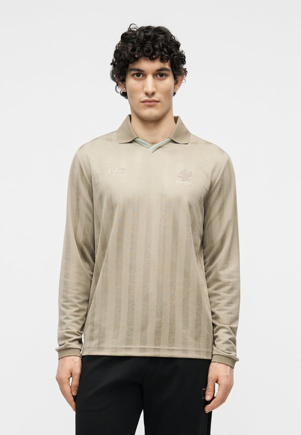 EA7 Emporio Armani TRAIN SOCCER