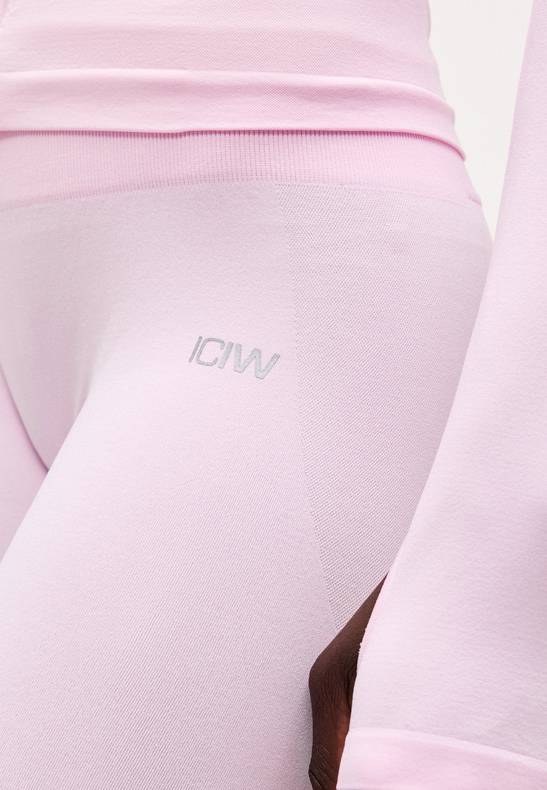 ICANIWILL SMOOTH SEAMLESS MID WAIST TIGHTS