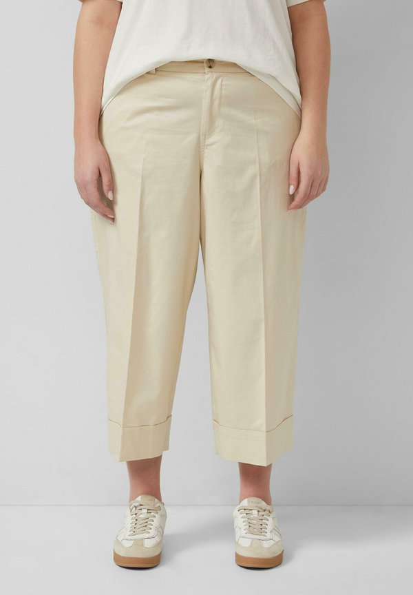 s.Oliver HOSE - Trousers - helles beige