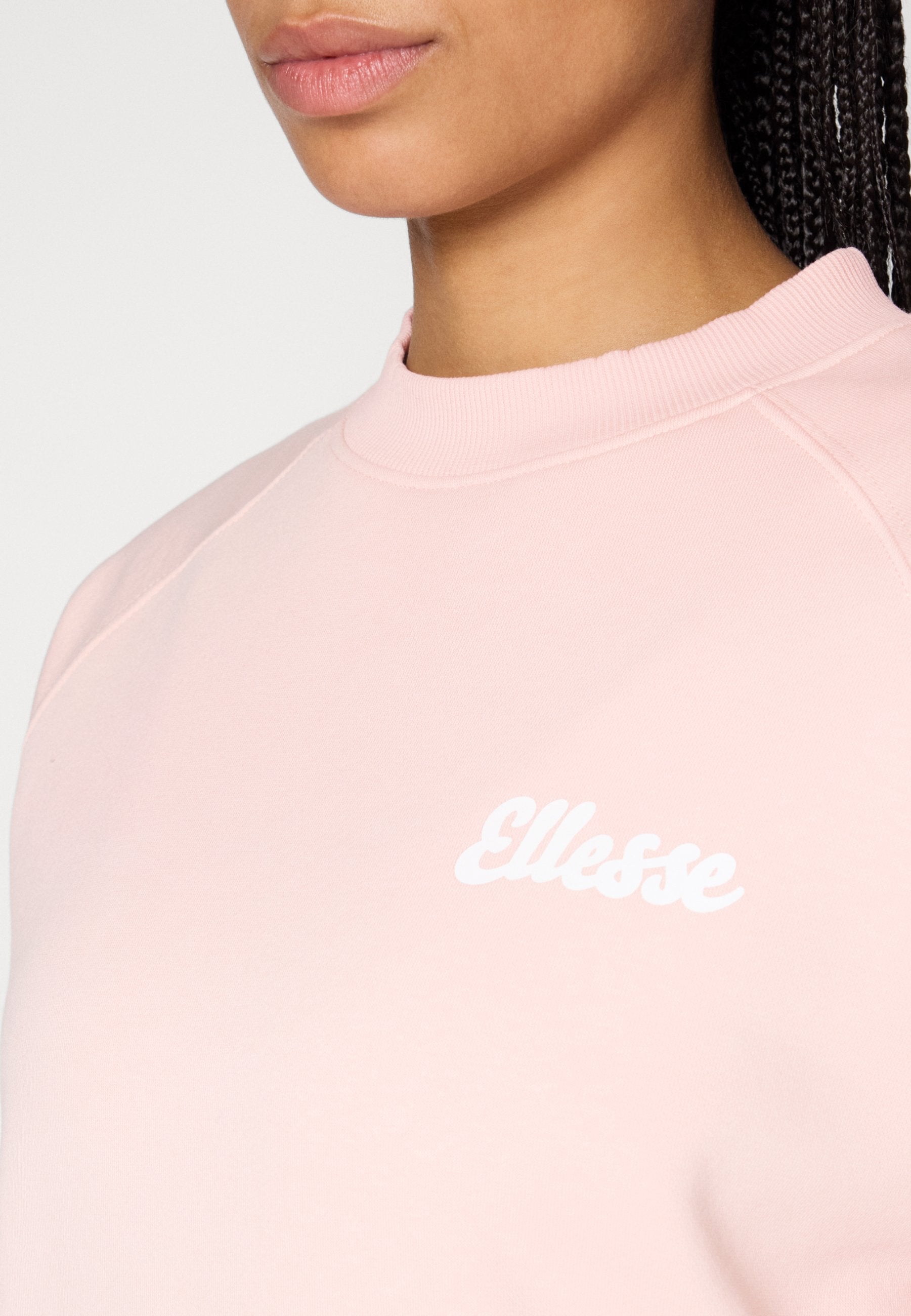 Ellesse ISSIE
