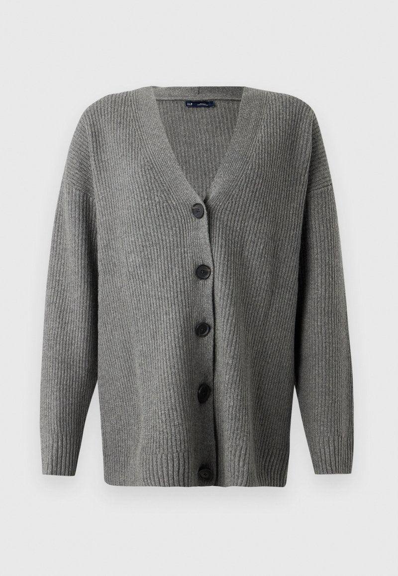Grauer, gerippter Cardigan mit tiefem V-Ausschnitt, fünf schwarzen Knöpfen vorne und langen Ärmeln mit lässigem Schnitt.