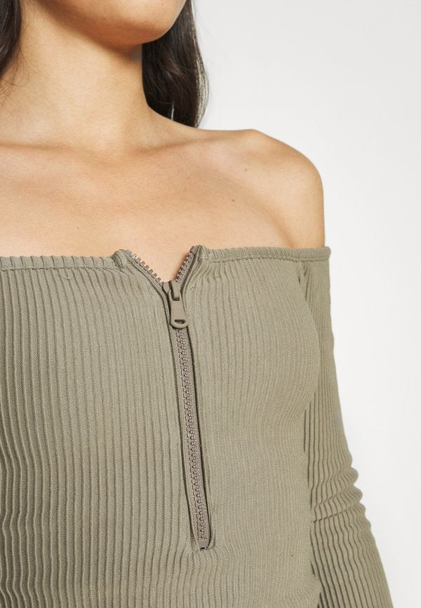Good American HALF ZIP BODY