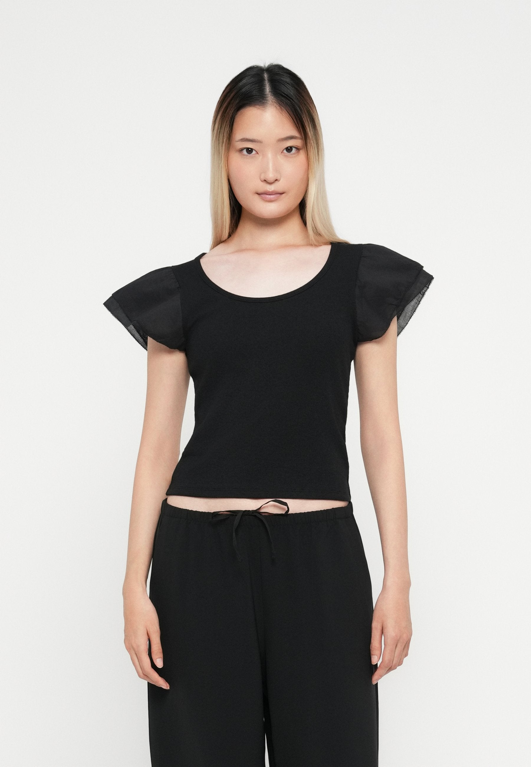 GAP FLUTTER SCOOP