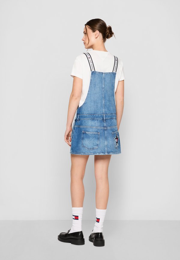 Tommy Jeans GIRL DUNGAREE DRESS