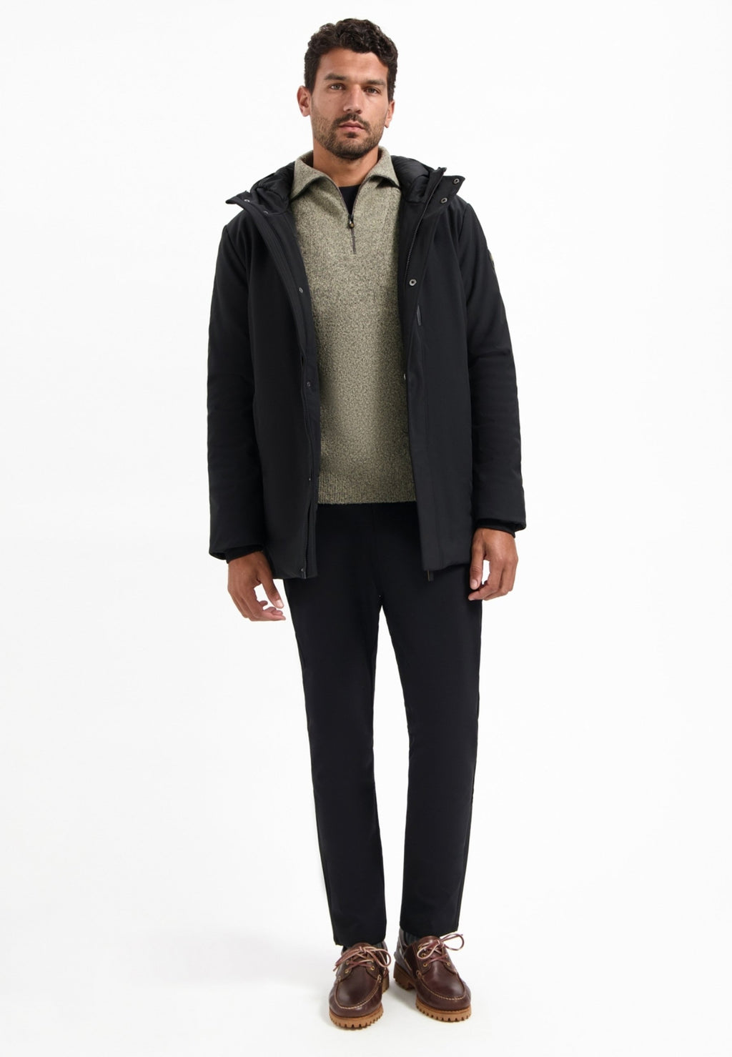 WING COLLAR  Media 2