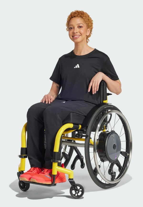 adidas Performance ADAPTIVE WORKOUT