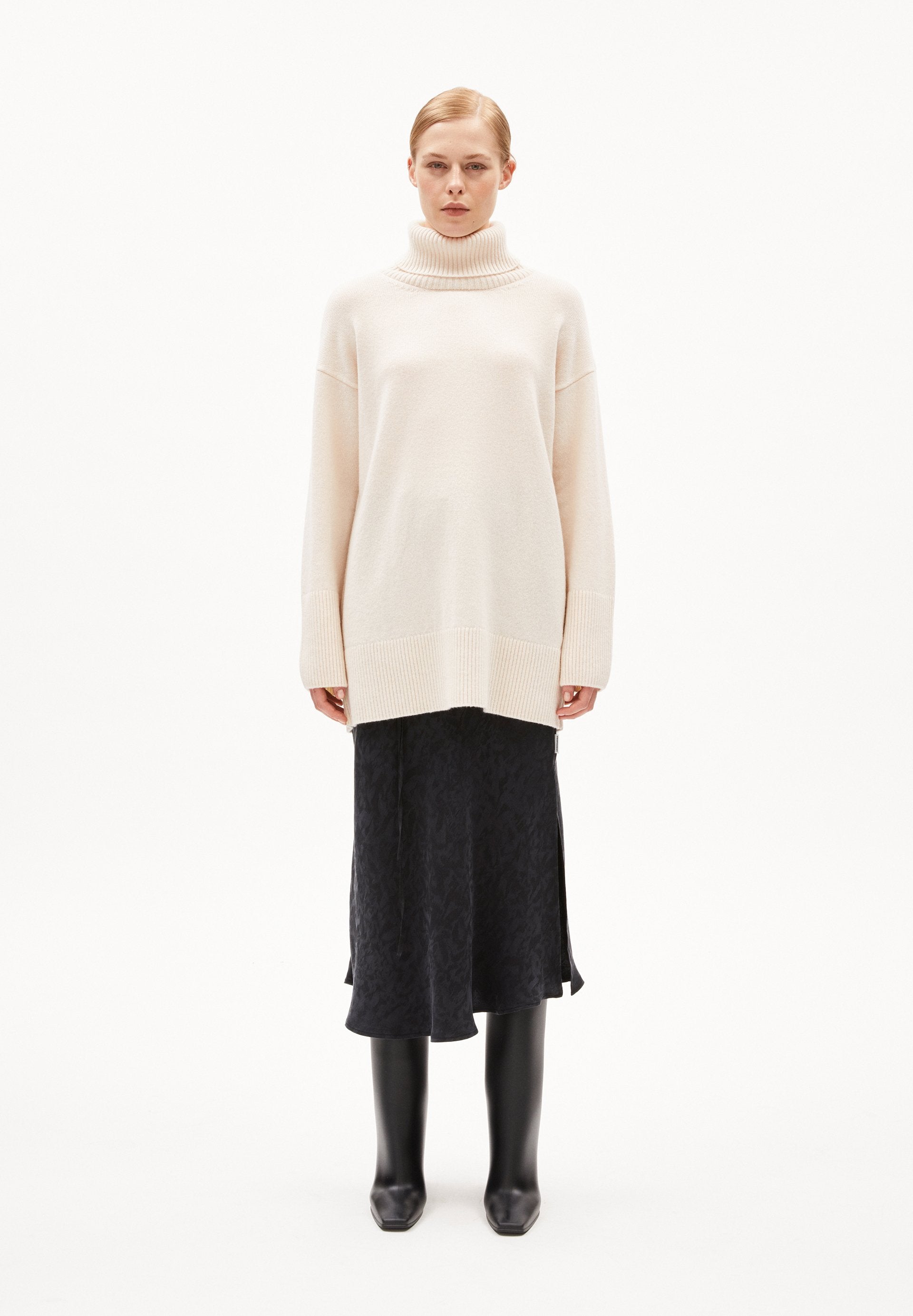 ARDIAA ROLLNECK Media 2