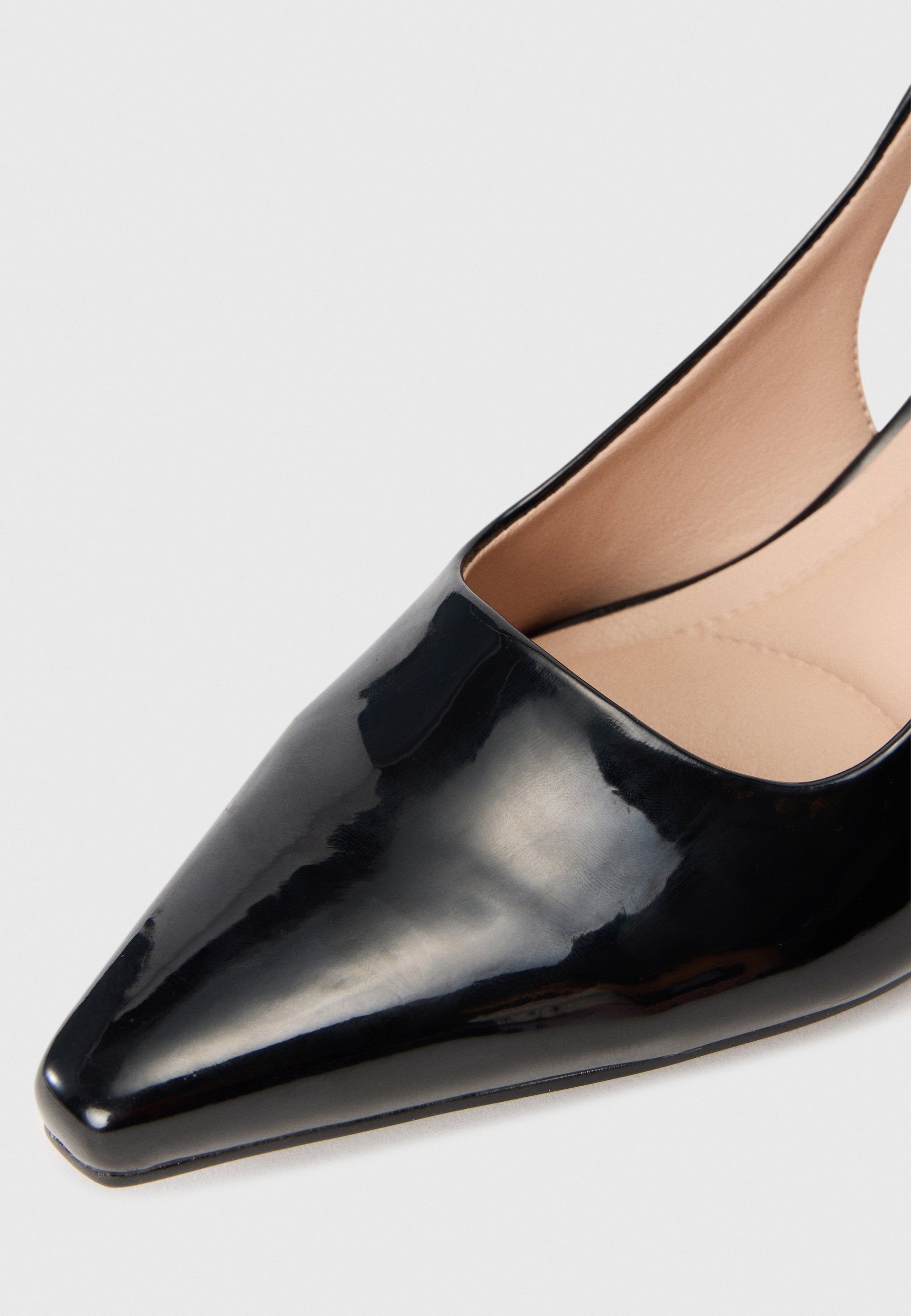 Bianco Slingbacks BIABALEY