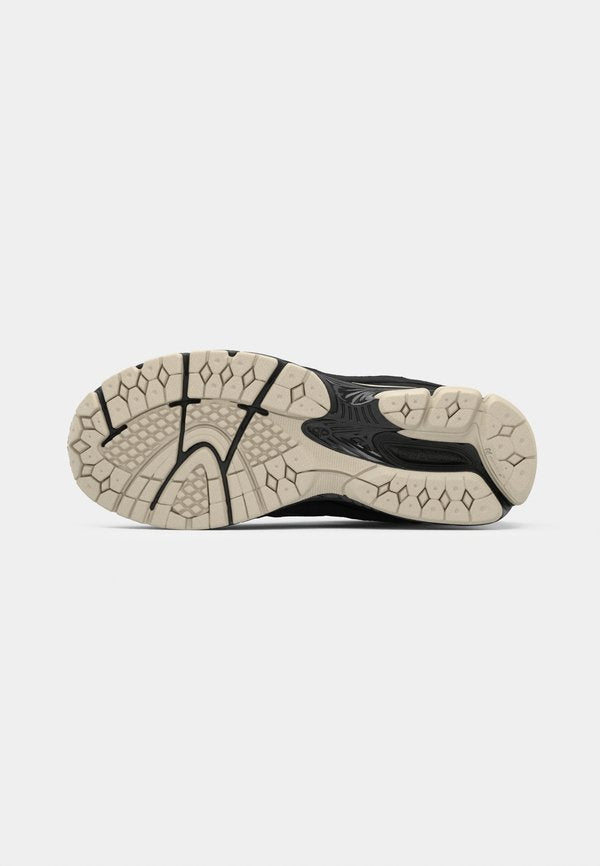 New Balance U2002 UNISEX