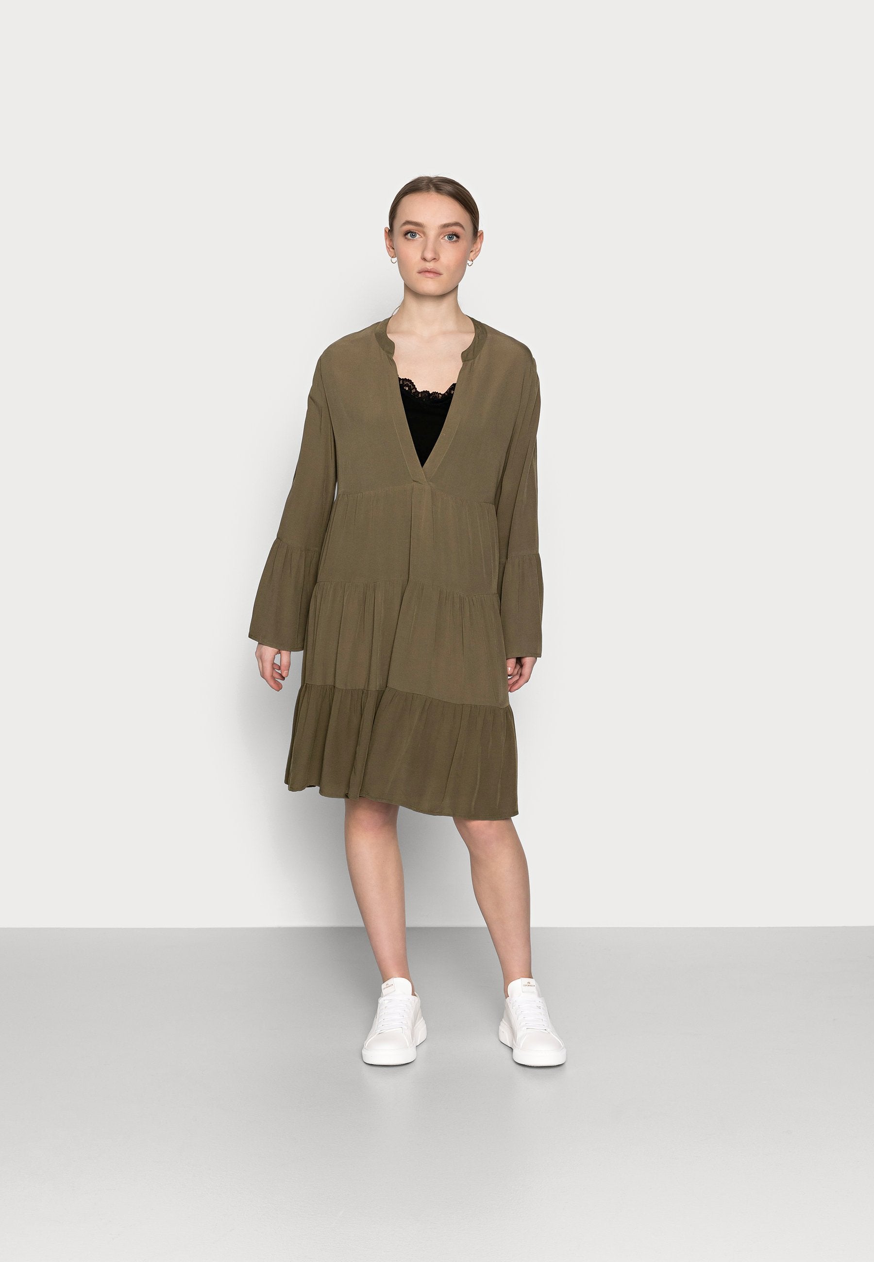 ONLNANCY ATHENA DRESS Media 3