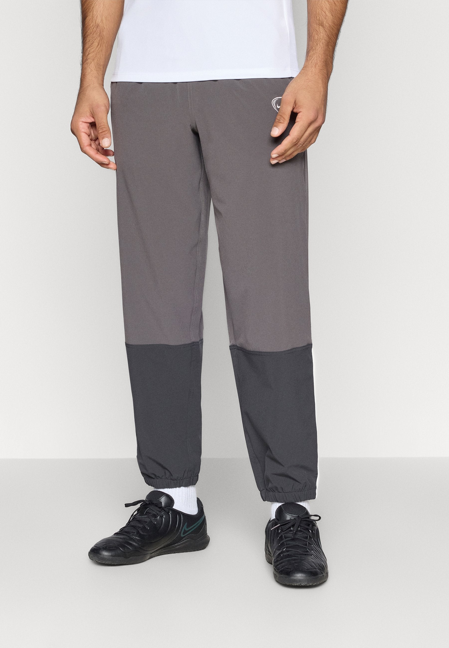 Nike Performance STRIKE+