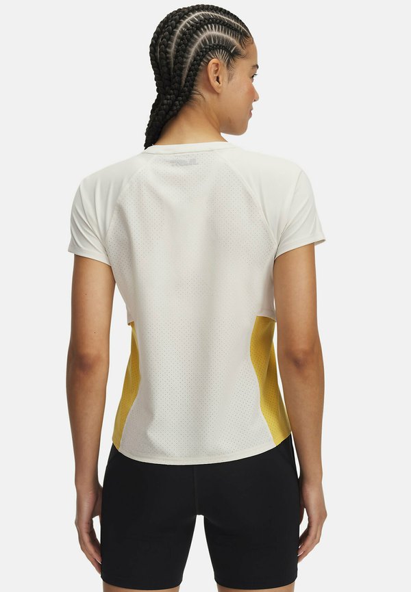 Under Armour TRAIL RUN