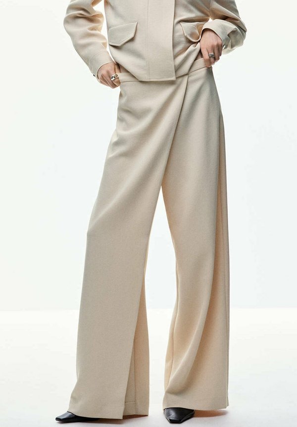 Mango ADULT - Trousers - sand
