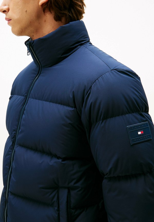 Tommy Hilfiger STAND PUFFER