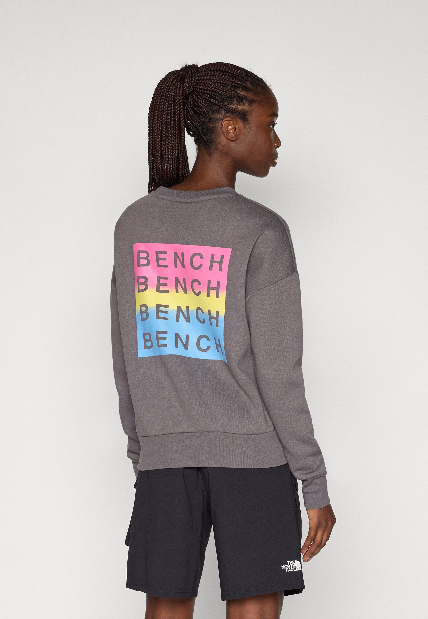 Bench REION
