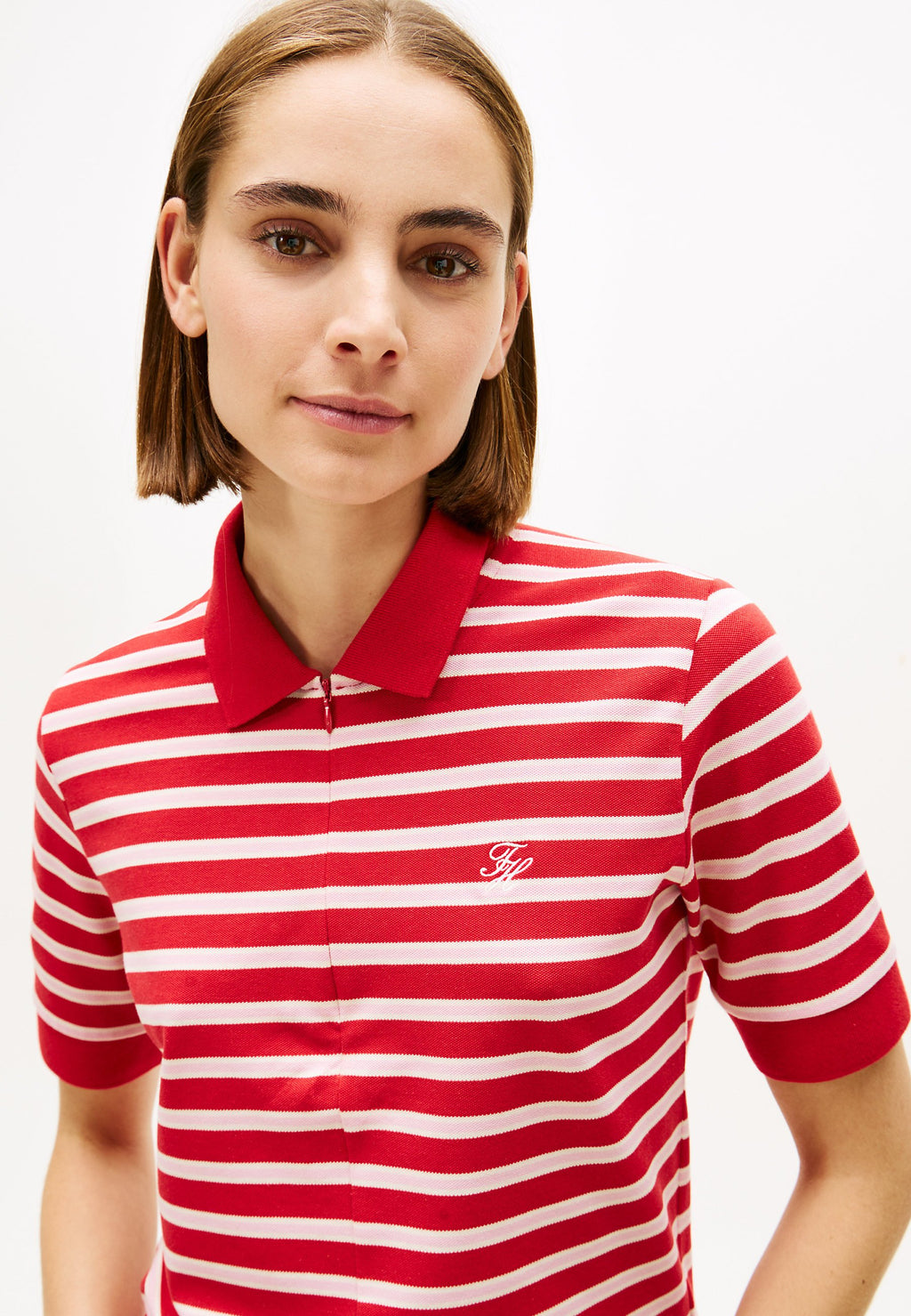 REGULAR FIT PIQUE ZIP POLO SHIRT Media 5