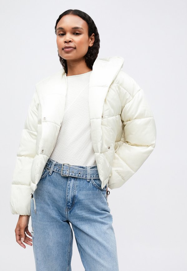 Calvin Klein MID WEIGHT SHORT WRAP PUFF