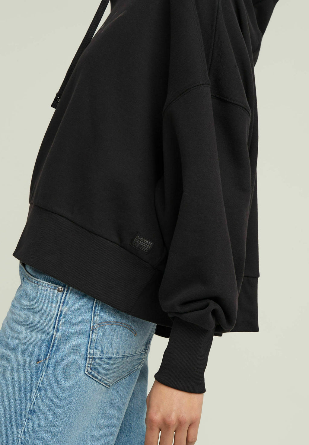 G-SCRIPT OVERSIZED HOODED Media 5