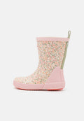 Blumengummistiefel mit einem pinken Blumenmuster, aus Gummi, mit strukturierter pinkfarbener Sohle, grünen Akzenten und einer Zuglasche auf der Rückseite.