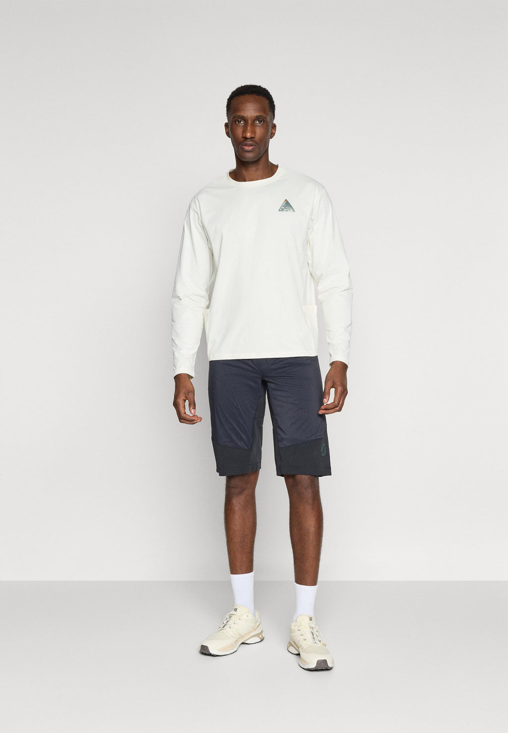 TRAIL STORM REGULAR FIT Media 2