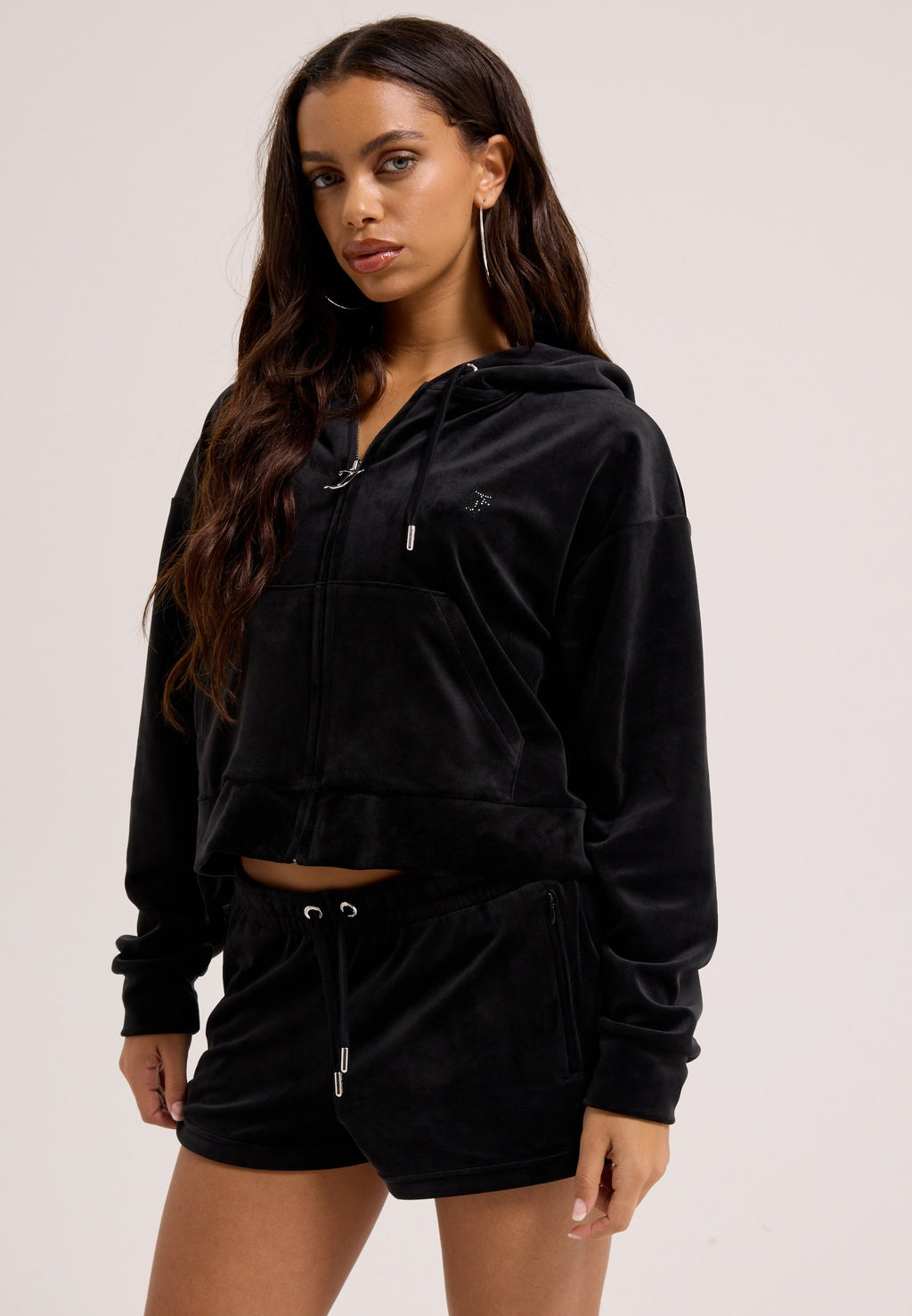 Juicy Couture OUTLINE