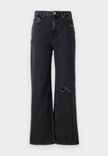 SHELLY JEANS Media 1