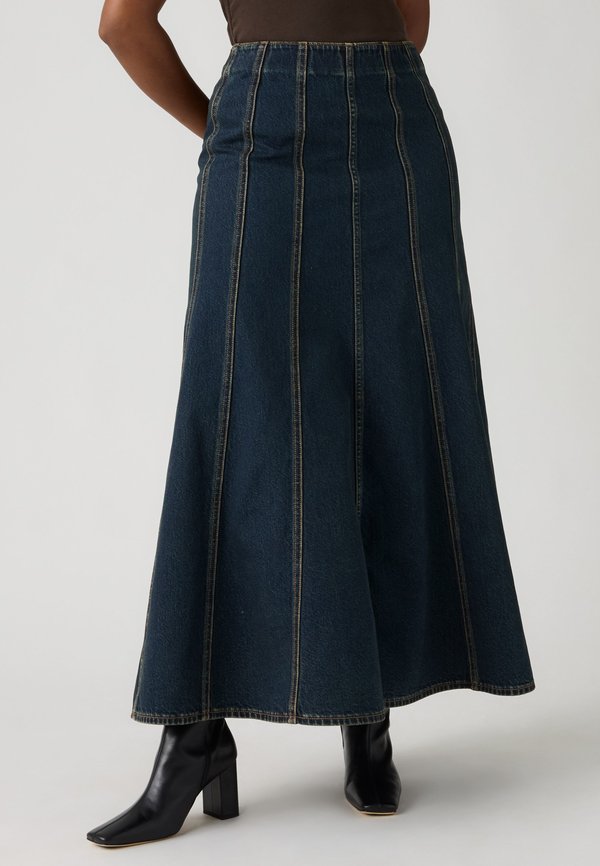 Levi's® SEAMED FLARE SKIRT - Denim skirt - high vibration clean