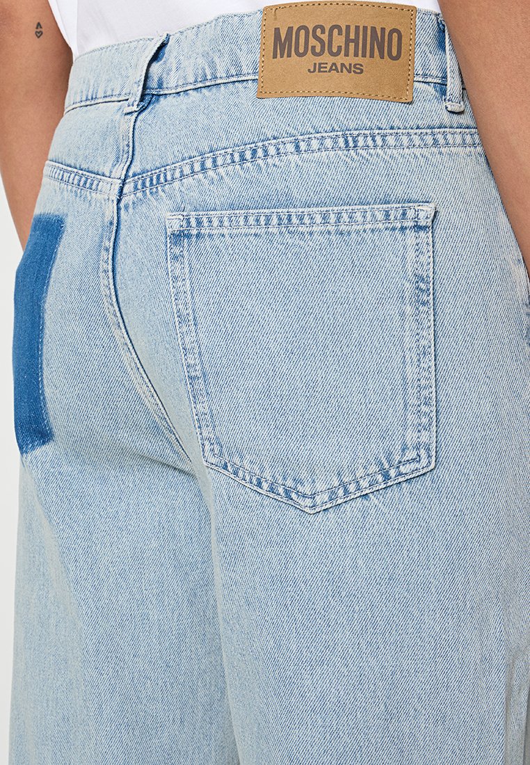 MOSCHINO JEANS