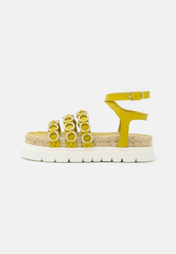3.1 Phillip Lim CRUZ RING PLATFORM