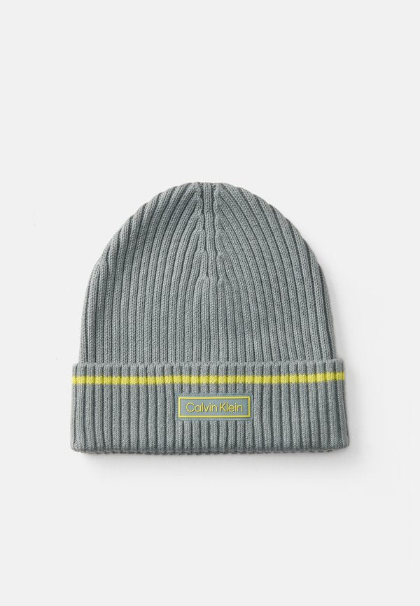 Calvin Klein PATCH CHUNKY UNISEX - Beanie - stormy sea/fragile sprout