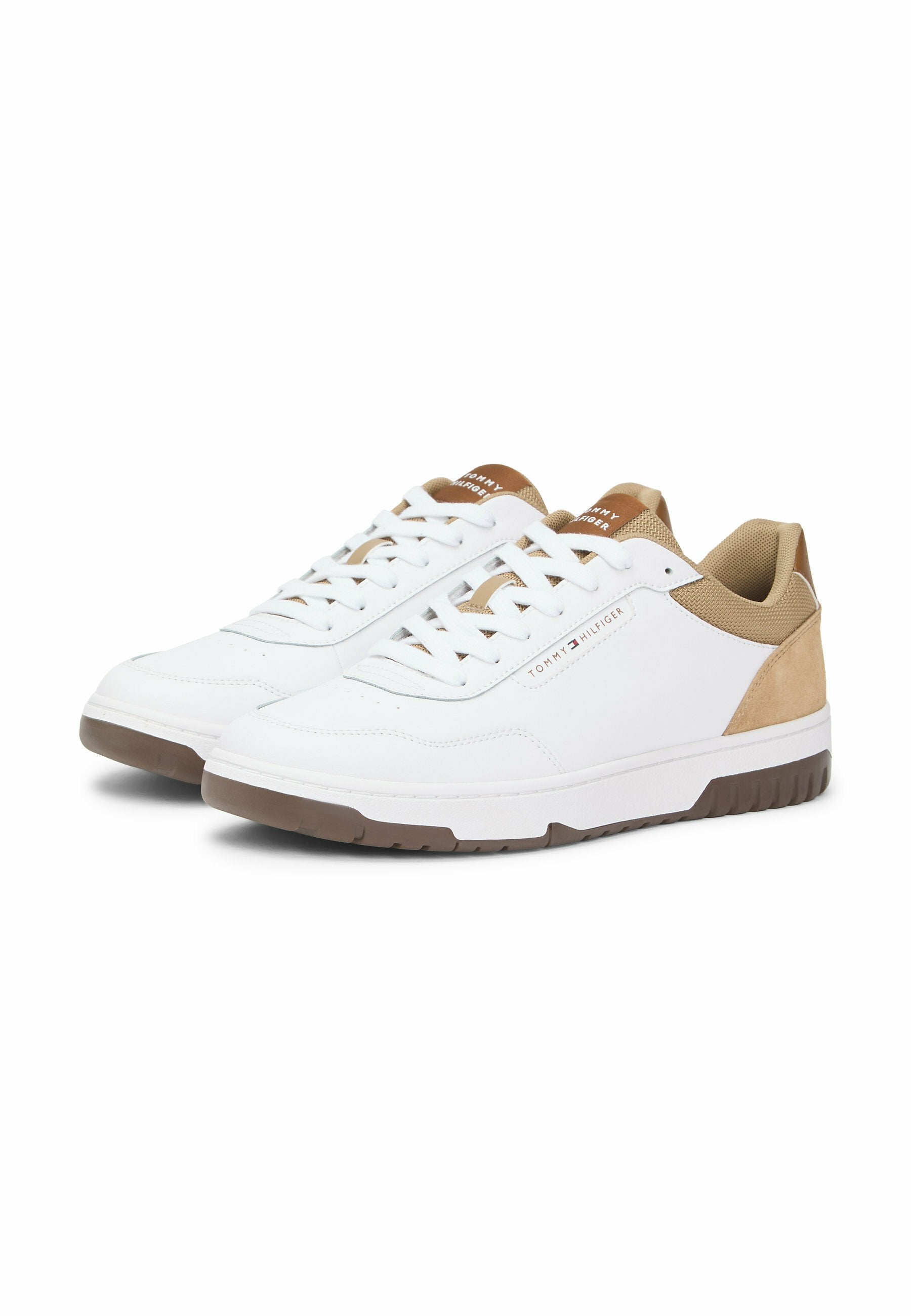 MIXED TEXTURE BASKETBALL TRAINERS WITH LEATHER Media 2