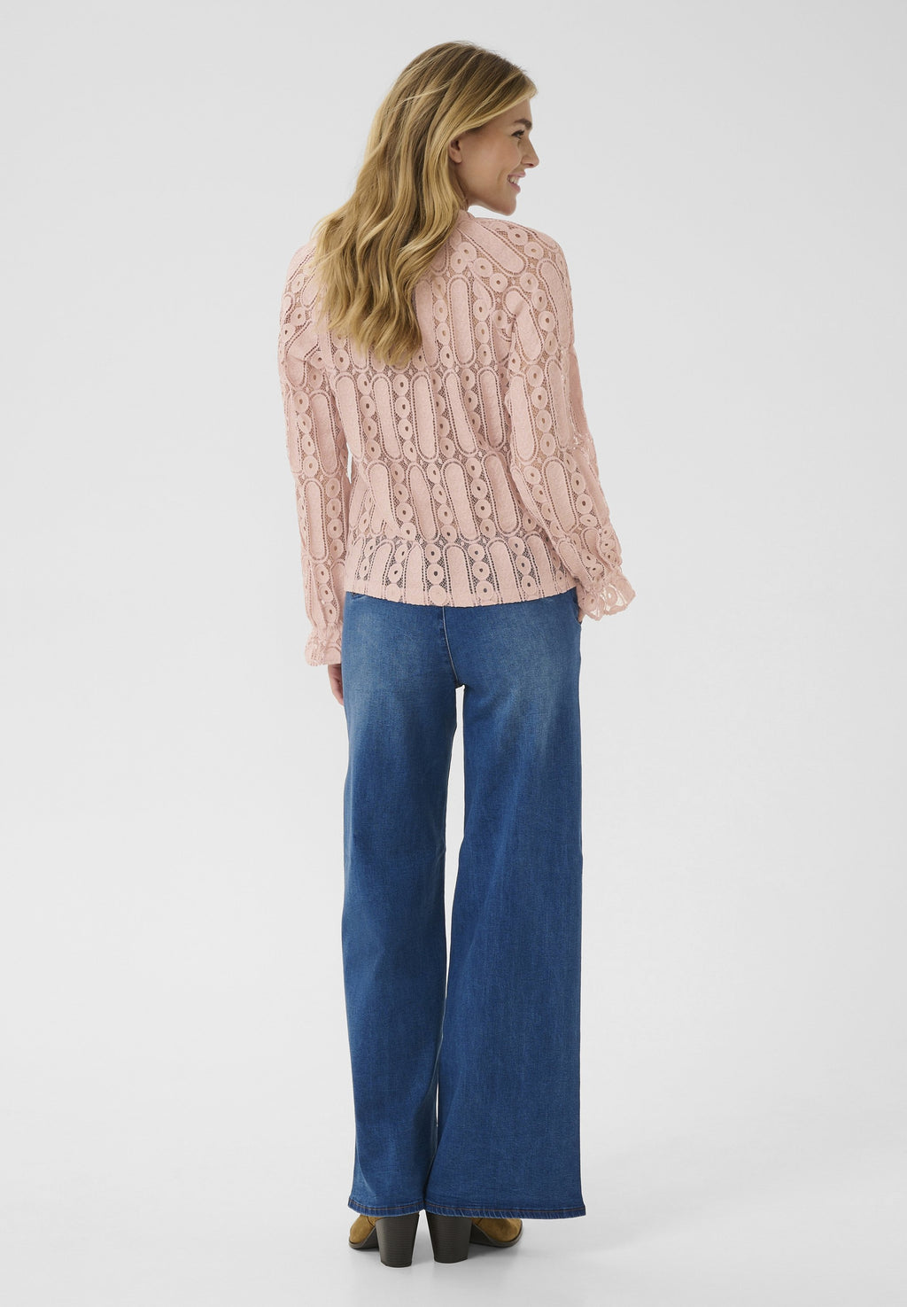 Cream CRTULLY V-NECK