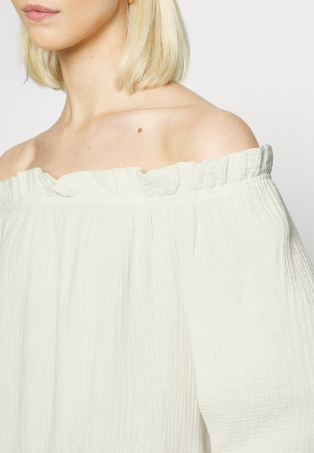 ONLY ONLTILLA THYRA OFF SHOULDER DRESS