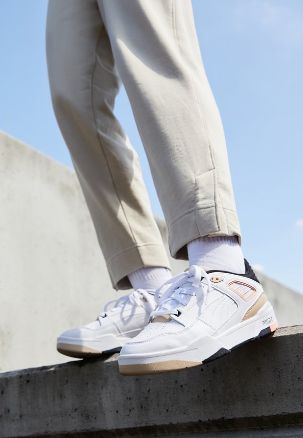 Puma SLIPSTREAM  - Trainers - white/black/light sand